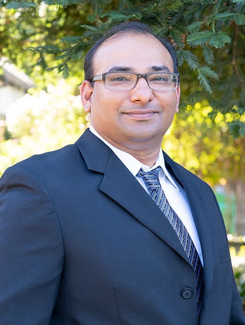 Meet Dr. Karthik Raghuraman at Pristine Family Dentistry in Citrus Heights, CA